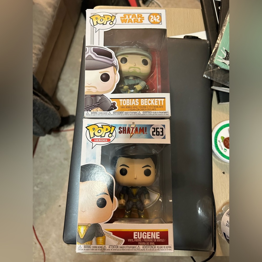 New in box 2 Funko Pop actions figures Eugene Shazam Tobias Beckett Star Wars